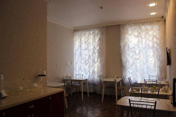 Отель Лион