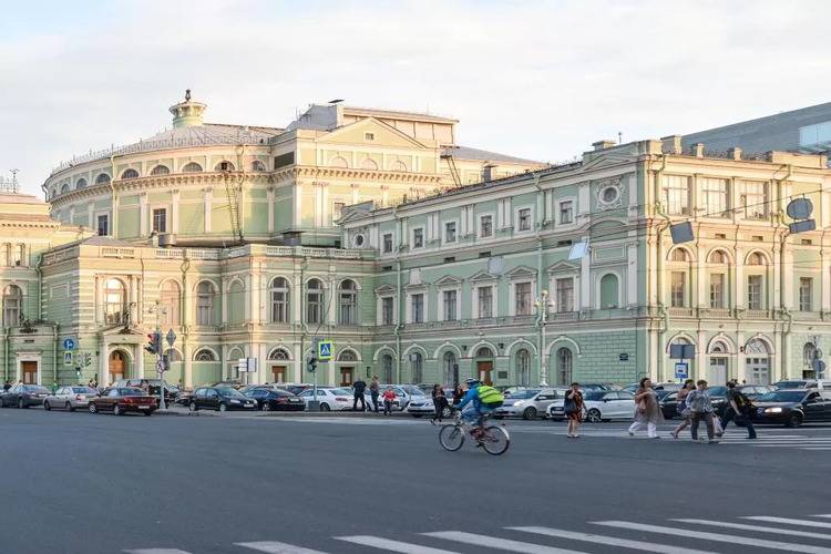 Ринальди У Мариинского Театра