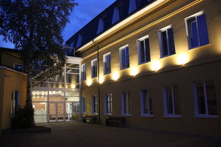 Отель Uhotel