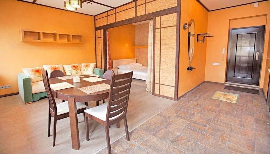 Апартаменты Друзья Коннюшенная 4