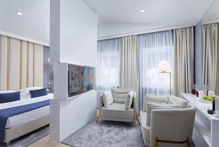 V Hotel Тверская