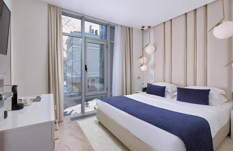 V Hotel Тверская