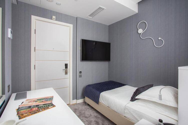 V Hotel Тверская