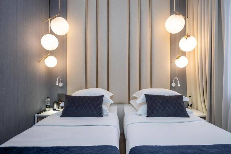V Hotel Тверская