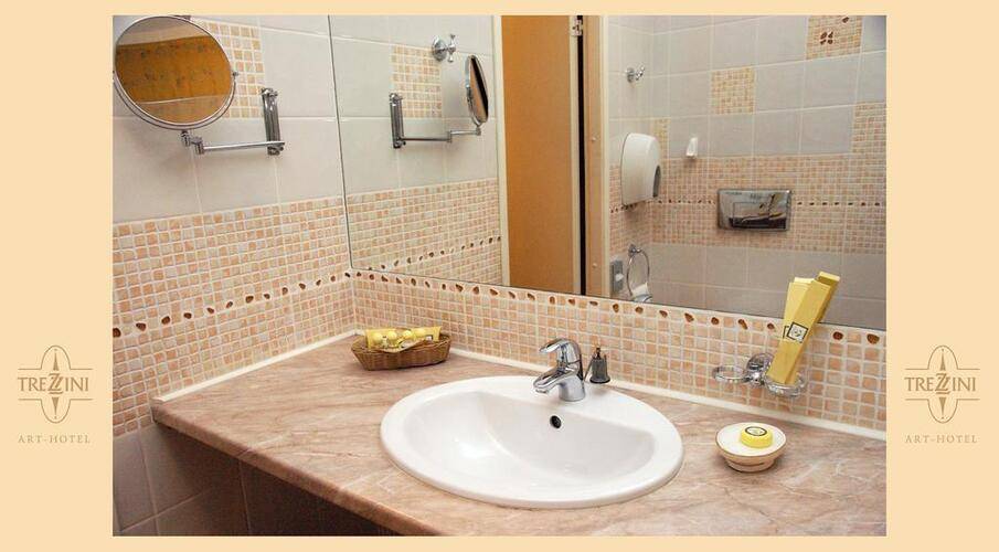 Трезини Арт-Отель (Trezzini Art Hotel)