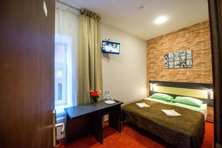 Три Реки (Three Rivers Hotel)