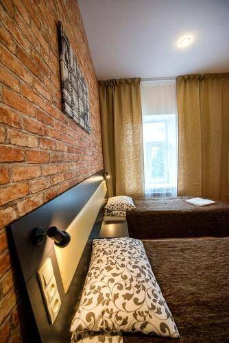 Три Реки (Three Rivers Hotel)