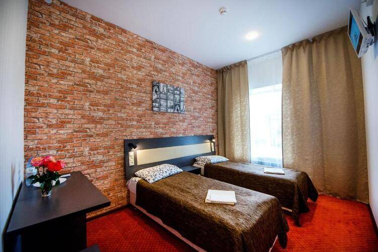 Три Реки (Three Rivers Hotel)