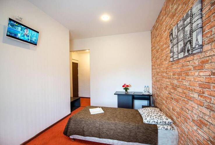 Три Реки (Three Rivers Hotel)