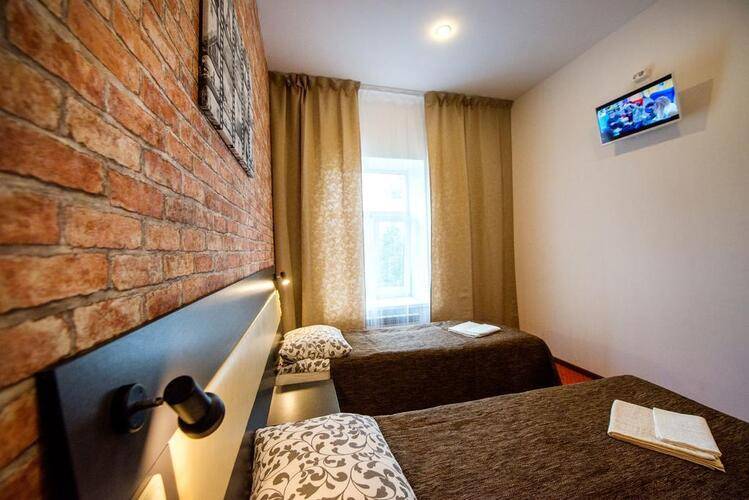 Три Реки (Three Rivers Hotel)