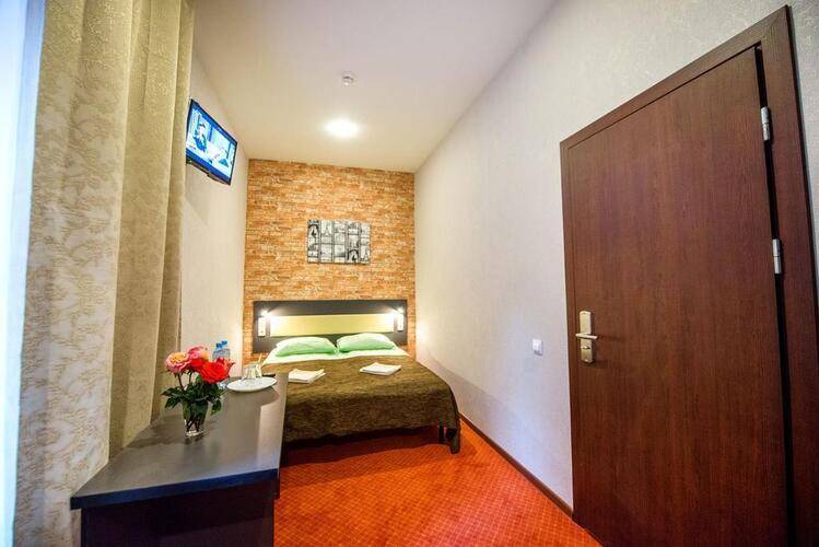Три Реки (Three Rivers Hotel)