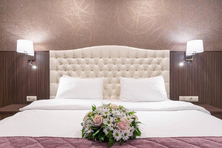 Харбор Клуб Отель (Harbor Club Hotel)