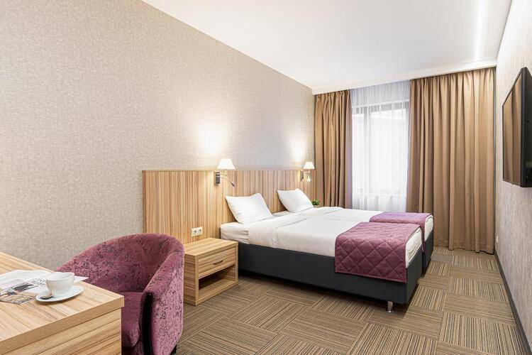 Харбор Клуб Отель (Harbor Club Hotel)