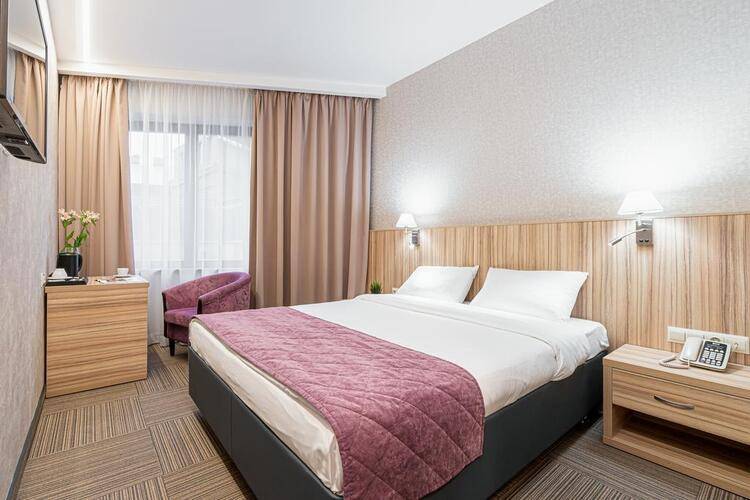 Харбор Клуб Отель (Harbor Club Hotel)