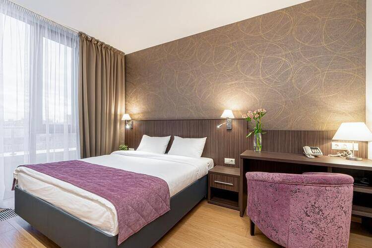 Харбор Клуб Отель (Harbor Club Hotel)