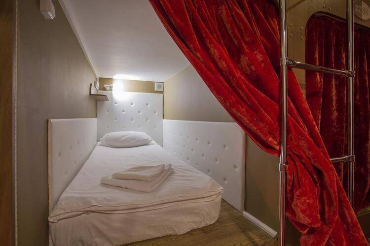 Невский Капсульный Отель (Nevsky Capsule Hotel)