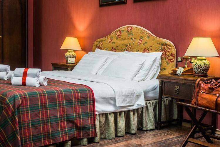 Lancaster Court Hotel (Ланкастер Корт Отель)