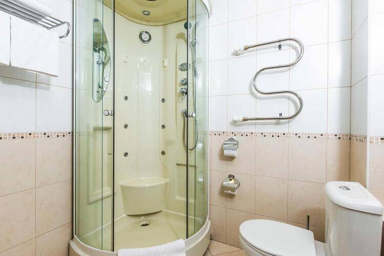 Lancaster Court Hotel (Ланкастер Корт Отель)
