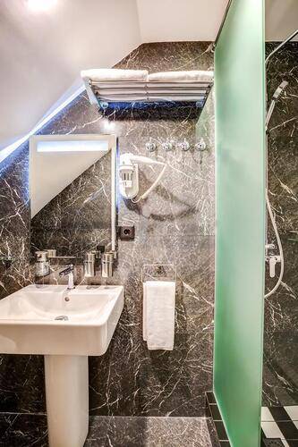 Mops Hotel & Spa