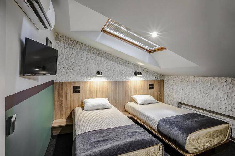 Mops Hotel & Spa