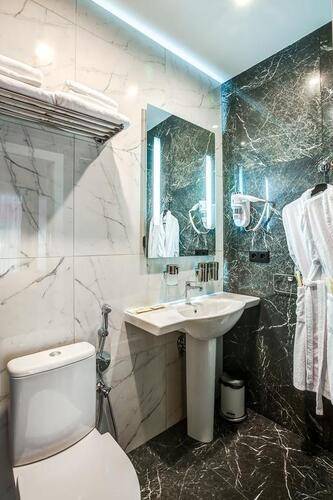 Mops Hotel & Spa
