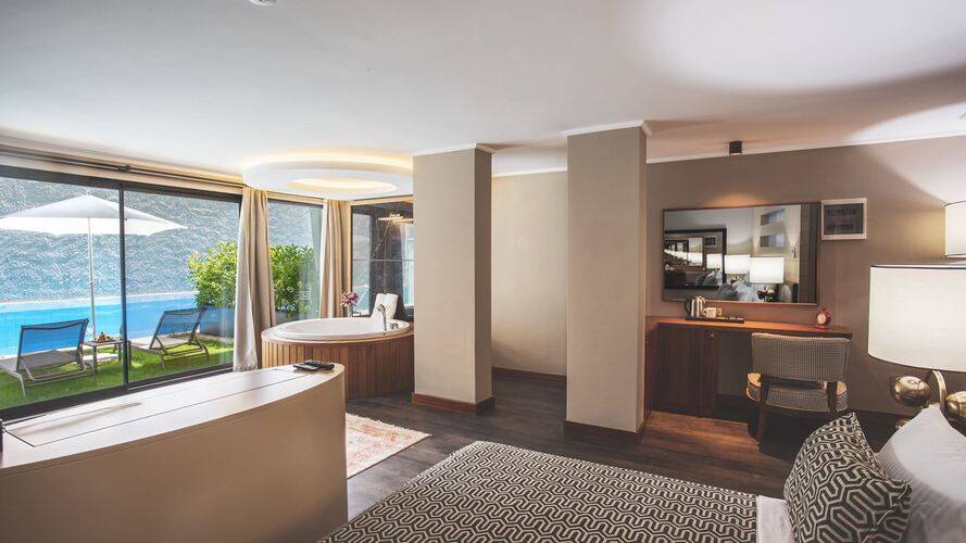 Orka Cove Hotel Penthouse & Suite (Adults Only 16+)