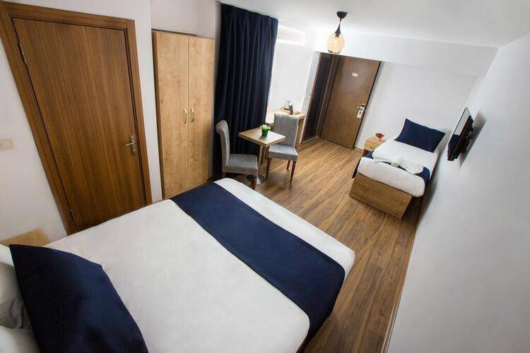Golden Street Hotel