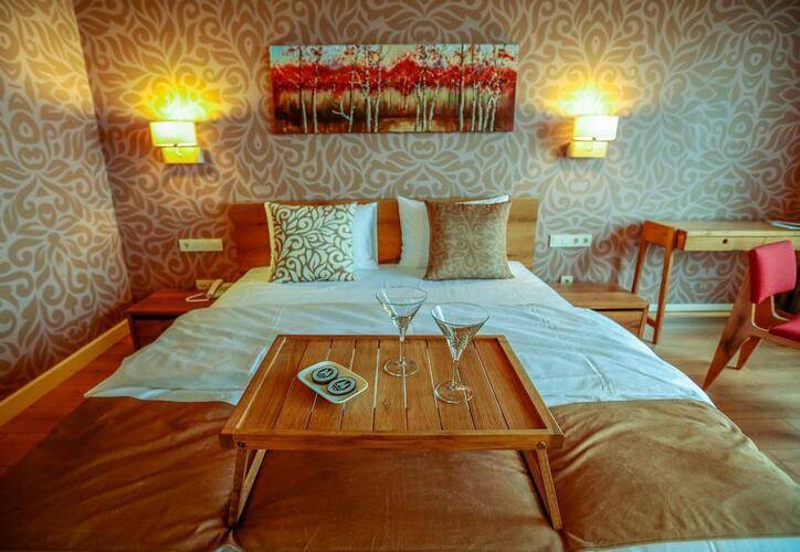 Melek Hotels Moda