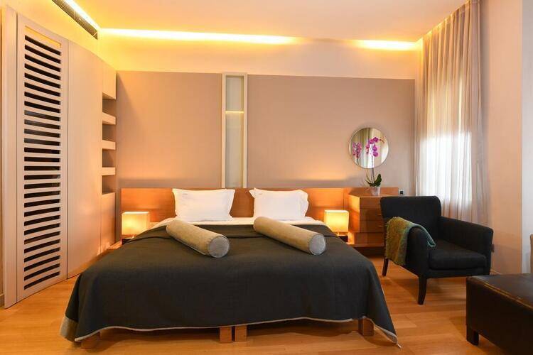 Ansen Suites
