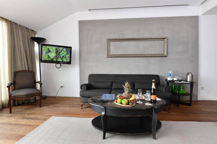 Ansen Suites