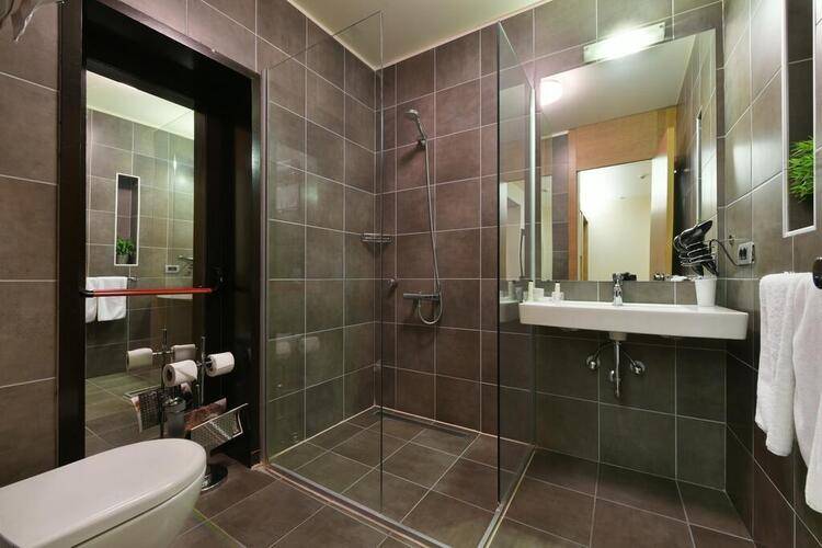 Ansen Suites