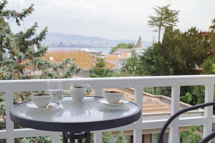 Serguzest Otel