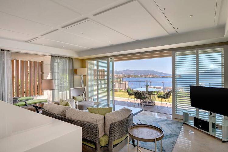 Caresse, A Luxury Collection Resort & Spa