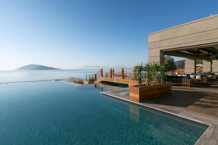Caresse, A Luxury Collection Resort & Spa