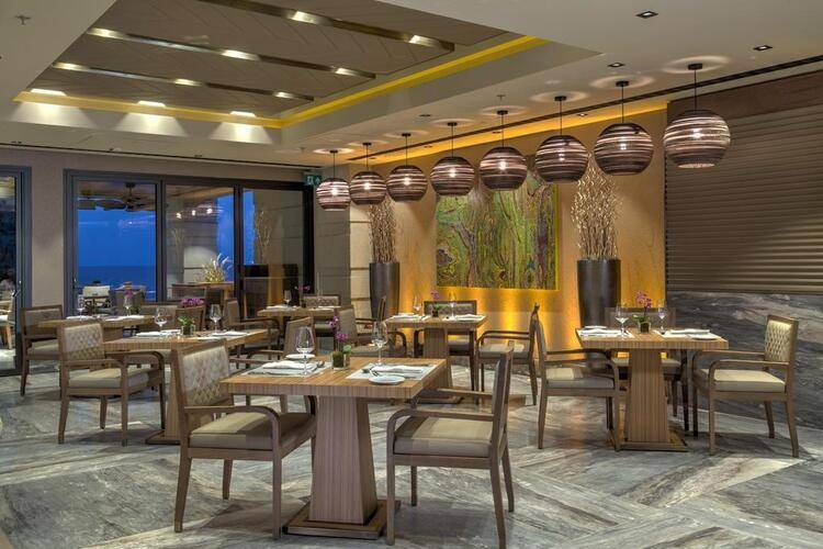 Caresse, A Luxury Collection Resort & Spa