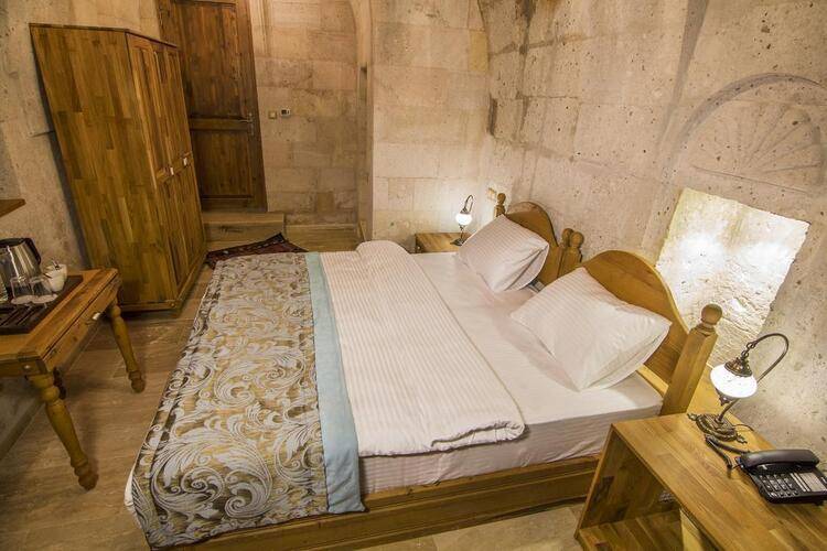 Caldera Cave Hotel