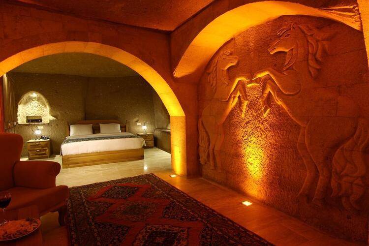 Caldera Cave Hotel