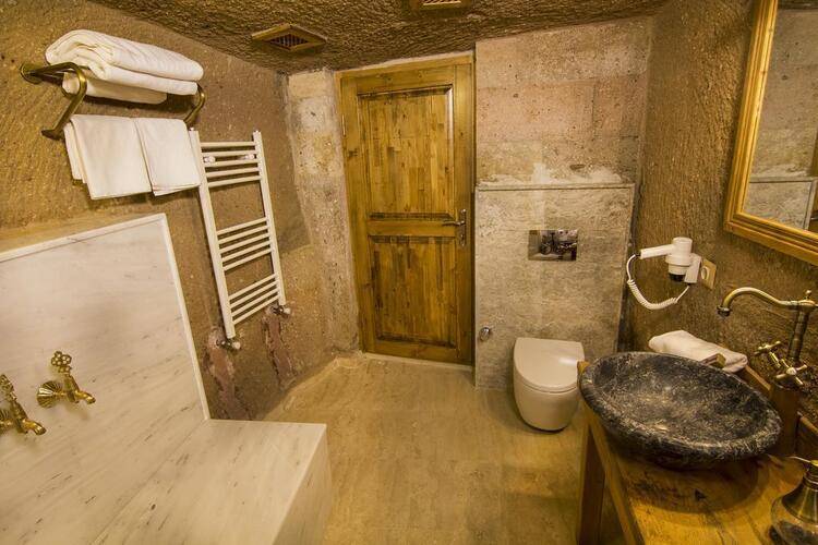Caldera Cave Hotel