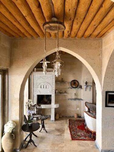 Karlik Cave Suite