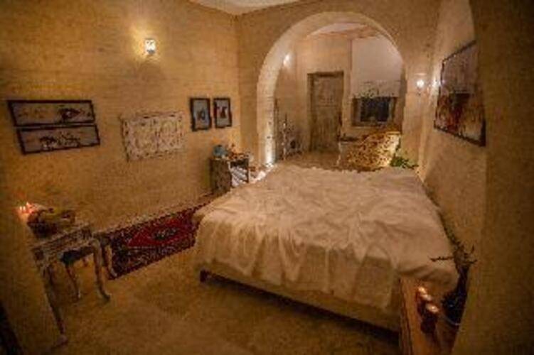 Karlik Cave Suite