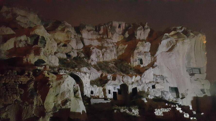 Has Cave Konak