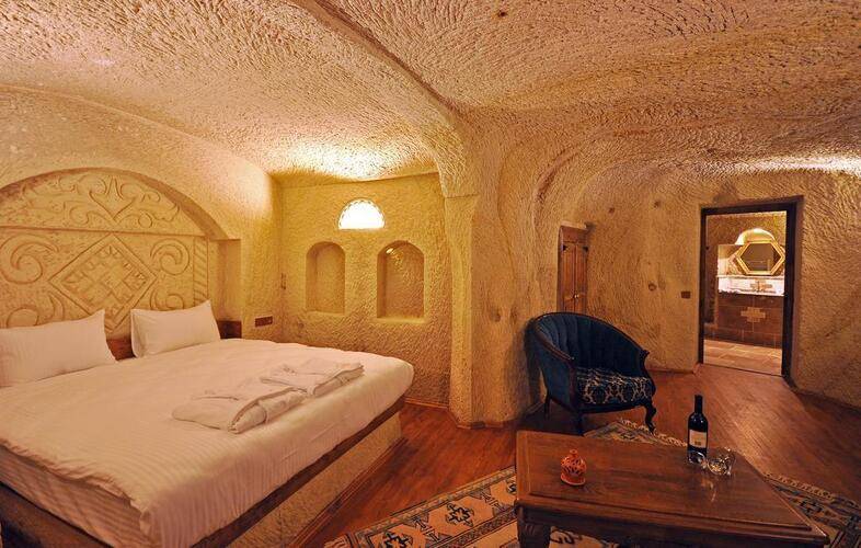 Has Cave Konak