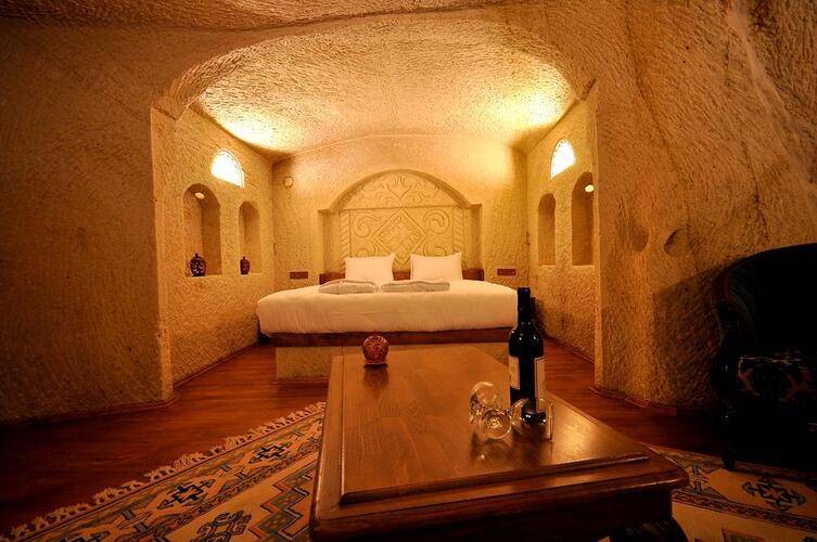Has Cave Konak