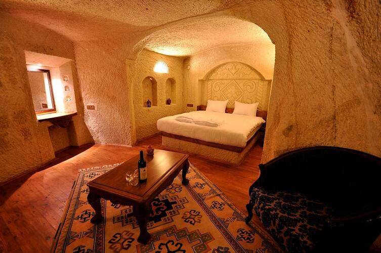 Has Cave Konak