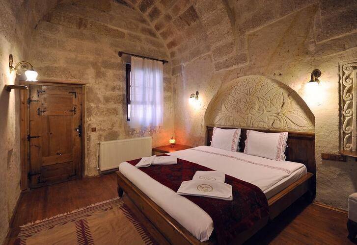 Has Cave Konak