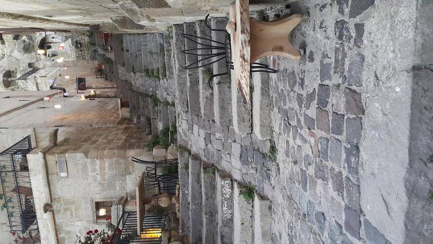 Has Cave Konak