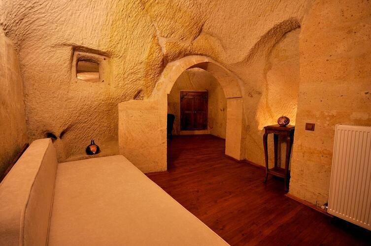 Has Cave Konak