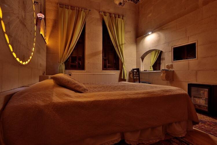 Heaven Cave House