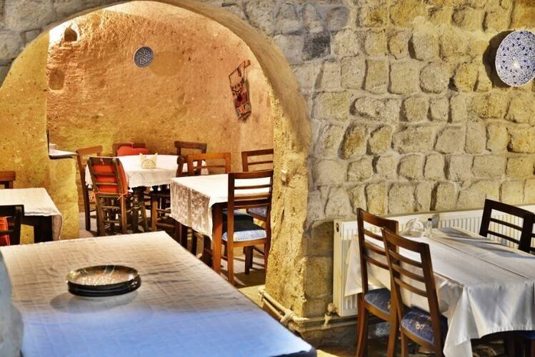 Heaven Cave House