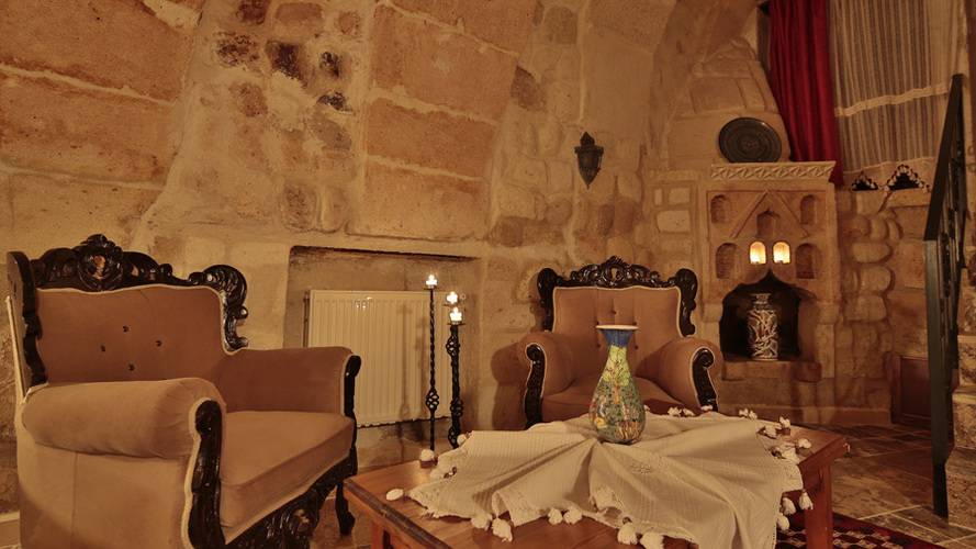 Heaven Cave House